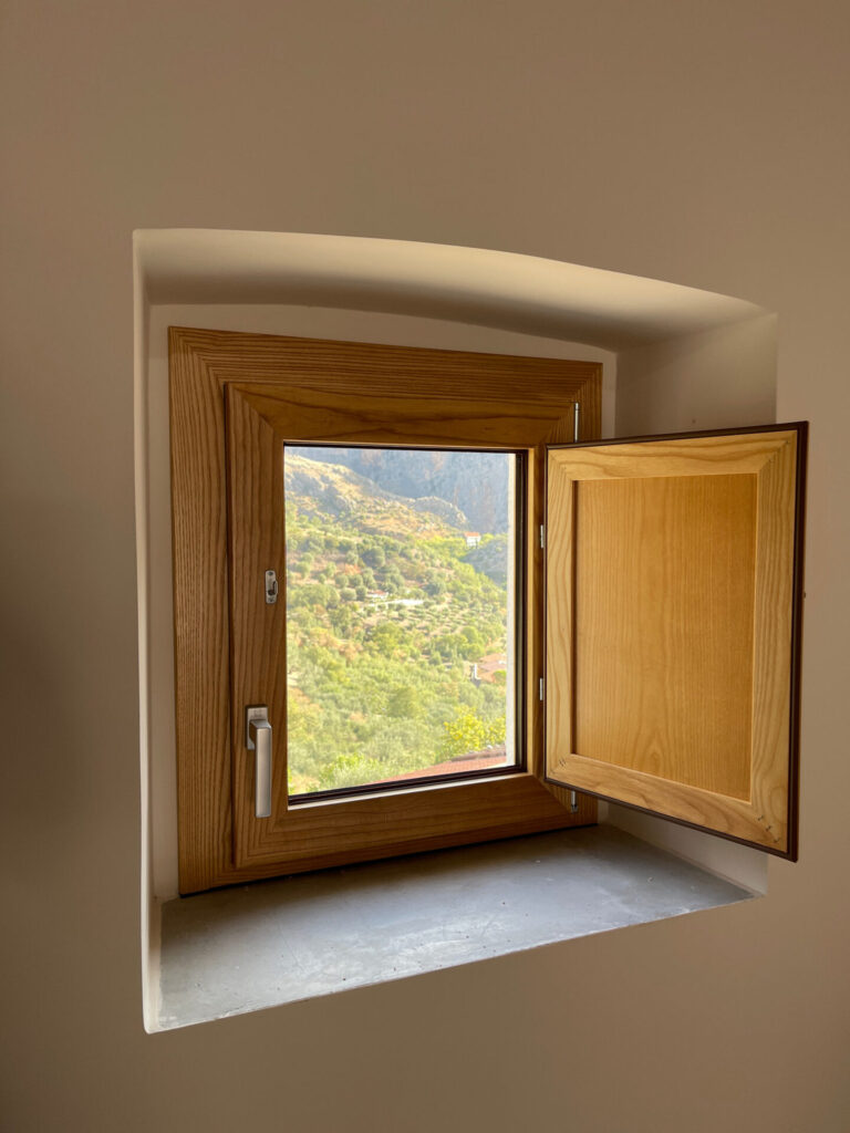 Infissi in alluminio legno Civita